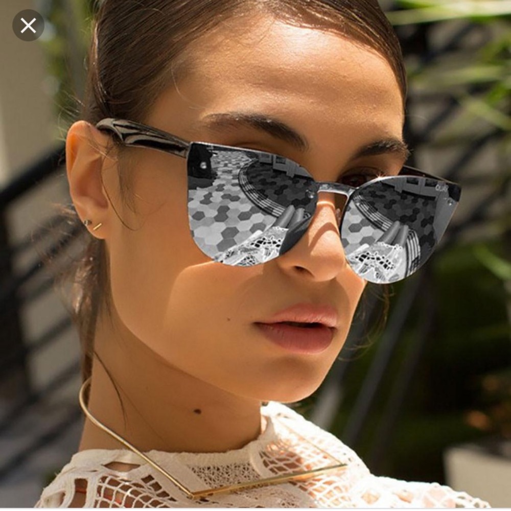 Quay “Higher love” sunglasses